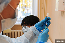 На Ямале ввели обязательную вакцинацию для врачей и госслужащих