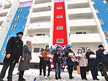 В Карабаше расселяют ветхие дома: ключи от нового жилья получили 90 семей