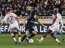 Гол Азмуна помог «Байеру» выбить «Монако» Головина в серии пенальти