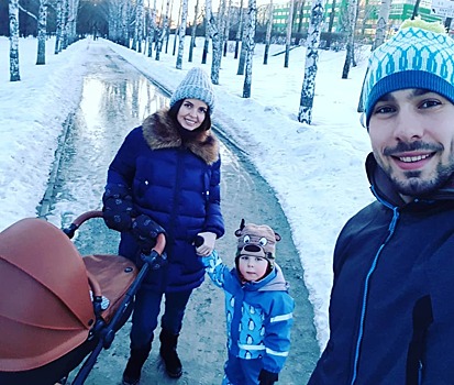 Знаменитый биатлонист Антон Шипулин поделился милым фото с дочерью и сыном