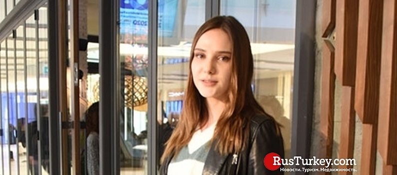 Известная русская актриса раскрыла причину отсрочки свадьбы с турком