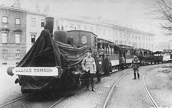Первая станция скорой помощи открылась в Петербурге 19 марта 1899 года