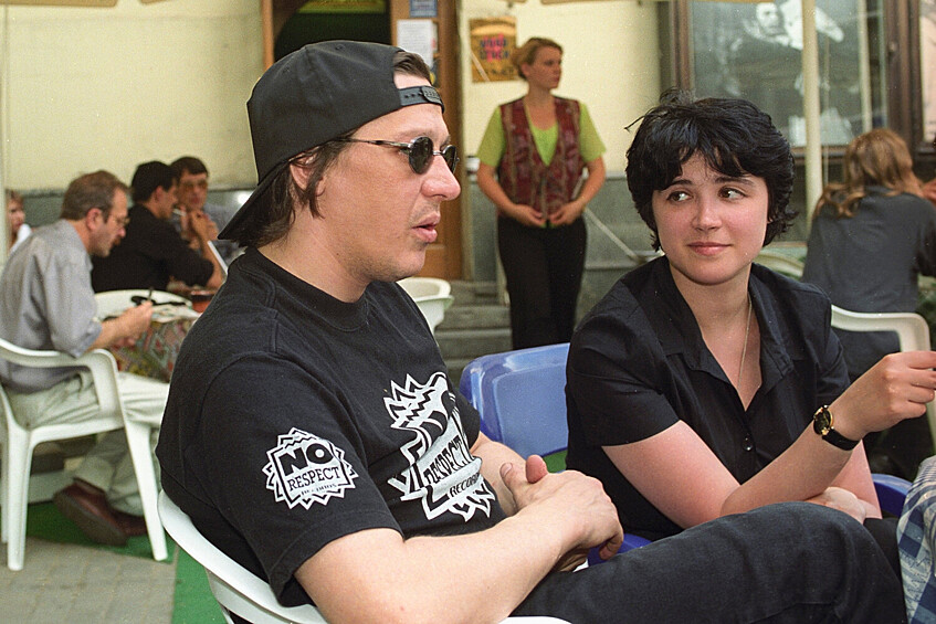Михаил Ефремов со спутницей, 2001 год