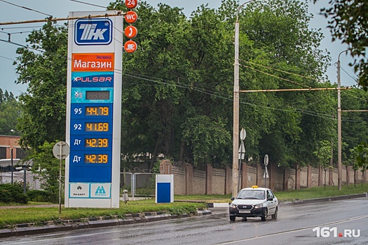 «Рост цен на бензин — единственный выход»: рассказываем, почему дорожает топливо