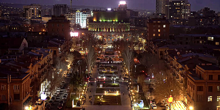 Вечерний Ереван: пять причин отправиться на прогулку по городу