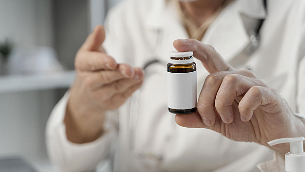 «Вода помнит всё»: академик РАН заступился за лженауку