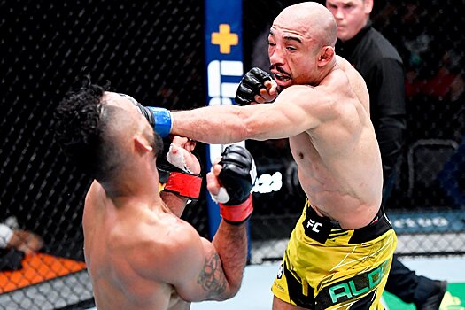 Жозе Альдо победил Роба Фонта в главном бою турнира UFC Вегас 44, видео