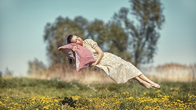 Топ-5 знаков зодиака, которые видят вещие сны