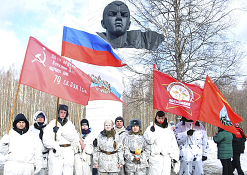 Воспитанники ДОСААФ Псковской области совершили 25-километровый марш к месту подвига Александра Матросова