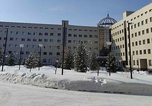 Новосибирский губернатор Травников выступил против обязательной вакцинации студентов от COVID-19