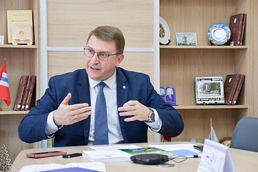 Омский министр образования о нововведениях в школах: «Скоро будут другие учебники»