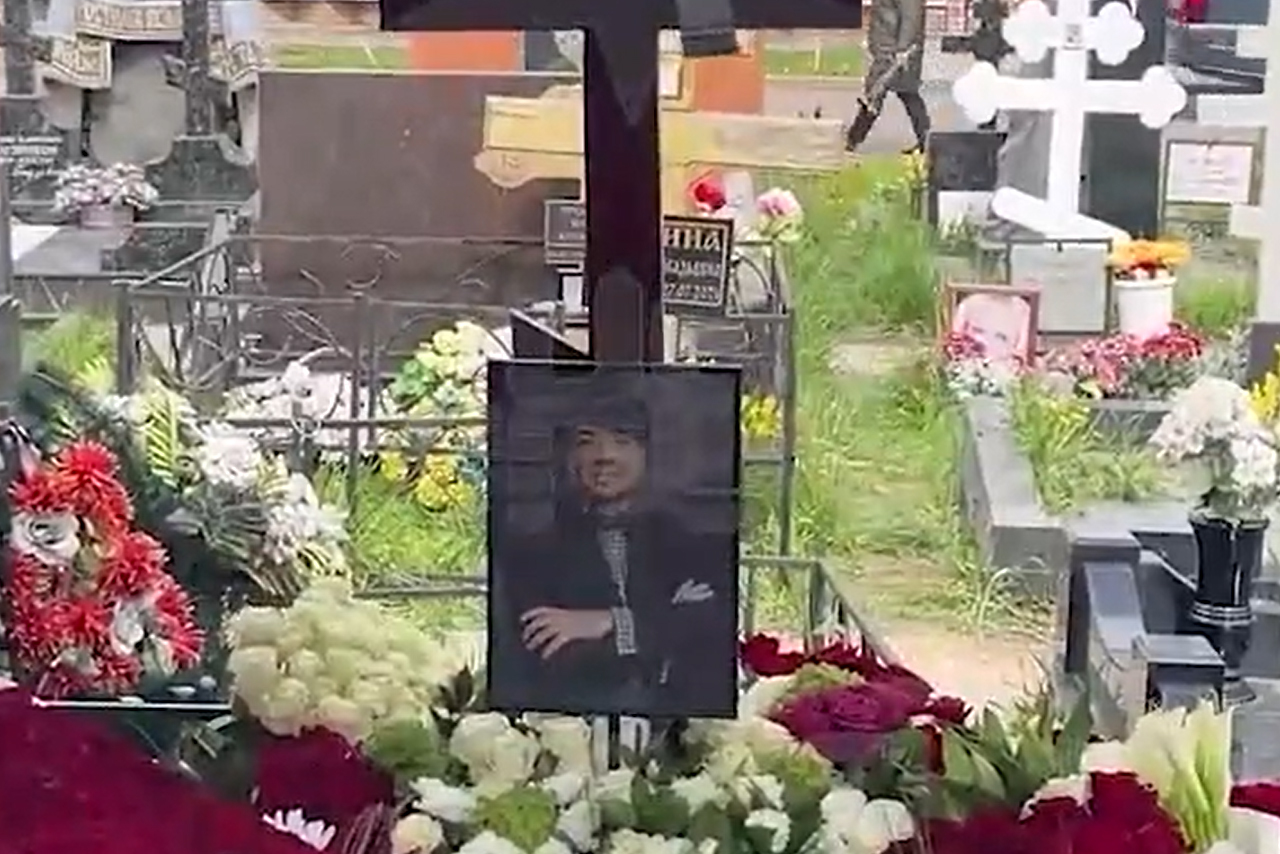 Опубликованы видео с похорон Валентина Юдашкина в Москве