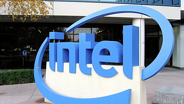 Чистая прибыль Intel выросла в 1,5 раза