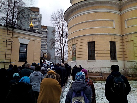 В храме у Салтыкова моста на Самокатной состоялся престольный праздник