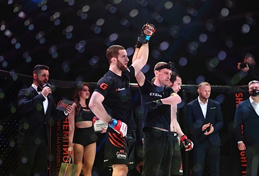 Победителем главного боя турнира MMA SERIES 25: STORM стал омич Александр Осетров
