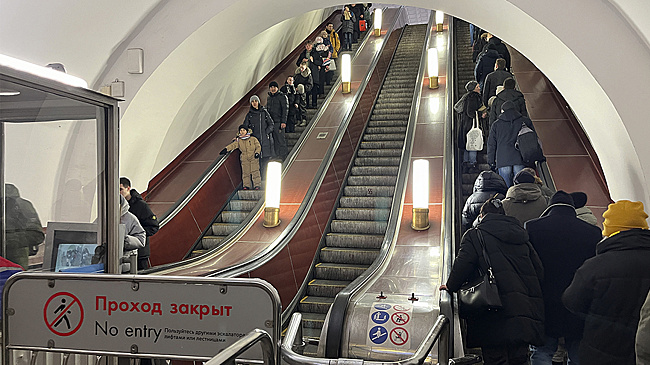 Жителям Петербурга до конца года пообещали открыть две новые станции метро