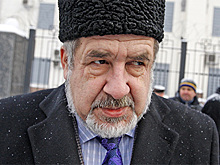Чубаров потребовал от Порошенко создать крымско-татарскую автономию