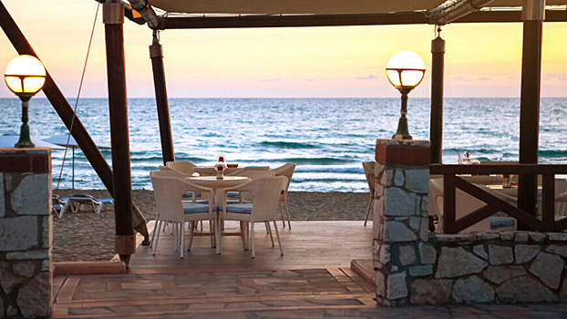 Врач перечислил плюсы отдыха в бархатный сезон