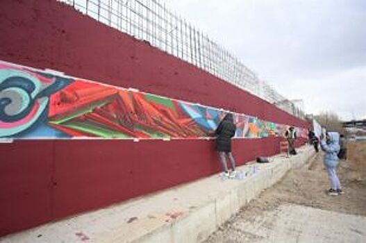 В Красноярске нарисовали граффити размером 135 квадратных метров