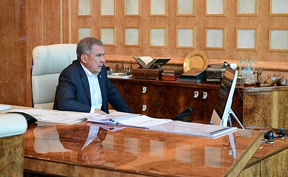 Минниханов обсудил с руководством "ПремиумСтройИнвест" проект центра медицинской реабилитации