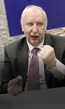 Экономист Никита Масленников - о том, почему слабеет рубль