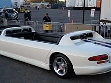 В США не смогли продать лимузин на базе Dodge Viper