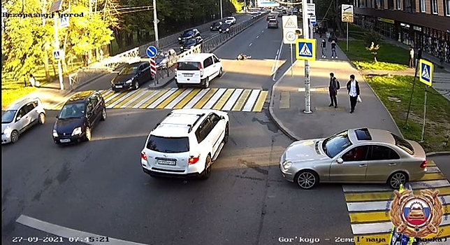Два перекрестка на улице Горького в Калининграде оборудуют светофорами