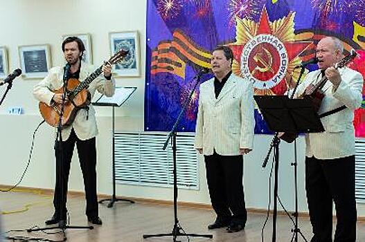 Российские артисты выступили с праздничной программой в Нур-Султане