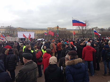 На митинге в Петербурге выступили против «временщиков» в Смольном