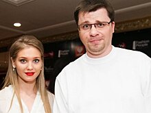 Харламов укажет Асмус на дверь - считает Рустам Солнцев