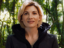 Шоураннер «Доктора Кто» обещал, что финал 12 сезона заставит зрителей «открыть рот от удивления»