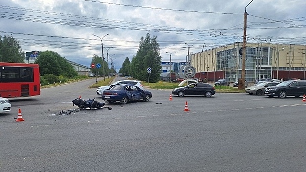 Годовалая девочка пострадала в ДТП в Вологде