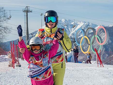 На российском горнолыжном курорте запущены бесплатные занятия для детей с особенностями развития