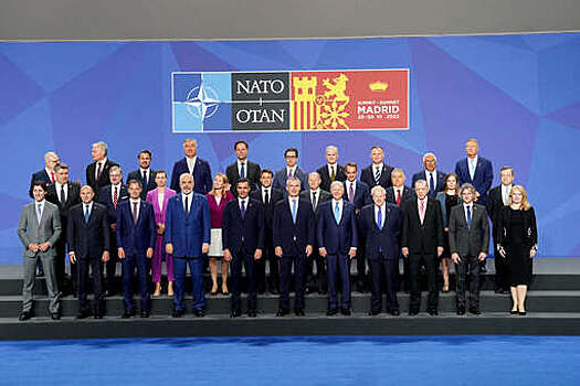 В Совфеде заявили, что в НАТО перестали "маскироваться", объявив Россию "главной угрозой"