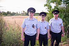 В Воронеже двое школьников увязли в болоте. Утонуть им не дали полицейские