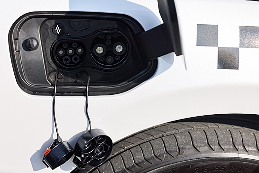 Спрос на электромобили резко упал. Вернется ли к ним массовый покупатель?