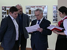 Музей школы № 1362 посетил советник председателя РВИО Ростислав Мединский