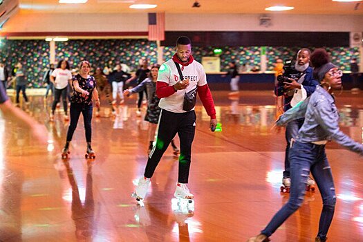 Инсайдер Марк Спирс: «Дэмиан Лиллард в восторге. Его агент принял звонки от двузначного числа клубов»