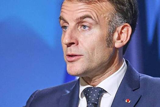 Наполеончики давно не получали: Франция собирается натравить европейцев на Россию