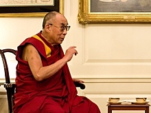 «Крайне неловко»: поездка эстонской делегации к далай-ламе обернулась громким скандалом