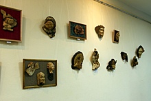 Выставка деревянной скульптуры открылась в Гатчине