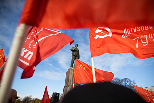 Красный день календаря: в Калининграде отметили праздник, на который раньше собирался весь город (фоторепортаж)