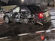 В Курске у мемориала произошло серьезное ДТП