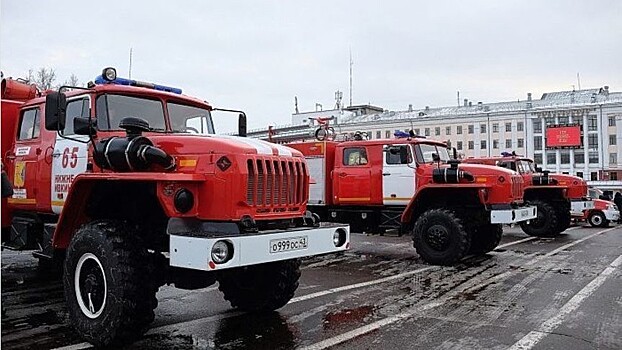 В Кировскую область поступили новые пожарные автомобили