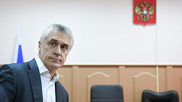 Суд отложил разбирательство о допэмиссии "Восточного" из-за оценки акций