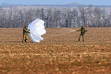 В российские войска начали поступать роботизированные парашюты "Юнкер"