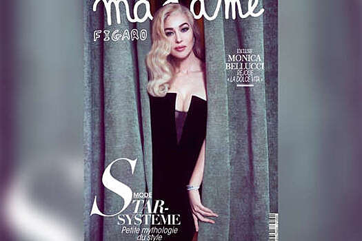 Беллуччи в образе блондинки из "Сладкой жизни" Феллини снялась для обложки журнала