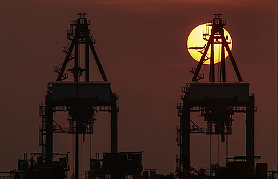 Контейнерооборот порта Сингапур в августе вырос на 10%