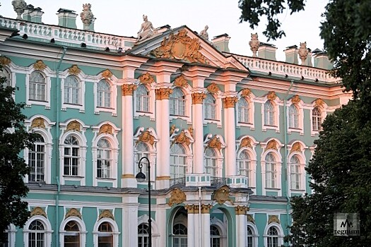 Зимний дворец Петербурга вошел в список самых популярных дворцов мира