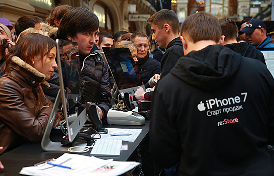 Россияне потратили 2 млрд рублей на iPhone 7